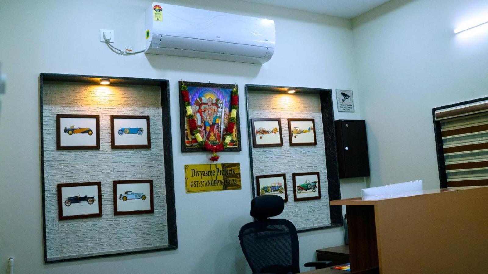 Divya Comforts- 2Bhk Tirupati Luaran gambar